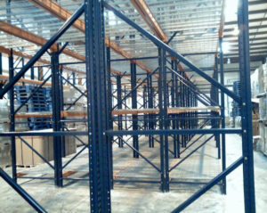How Teardrop Pallet Rack Systems Differ from Traditional Systems